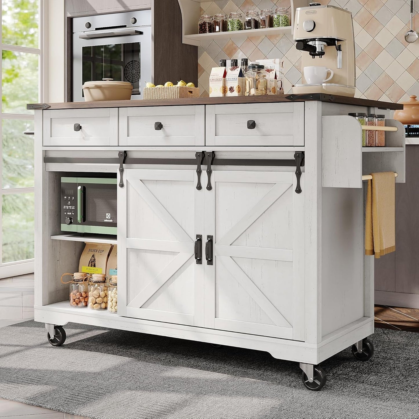 Ilot de cuisine mobile avec plan de travail extensible, roulettes, 2 portes coulissantes et 3 tiroirs en finition bois